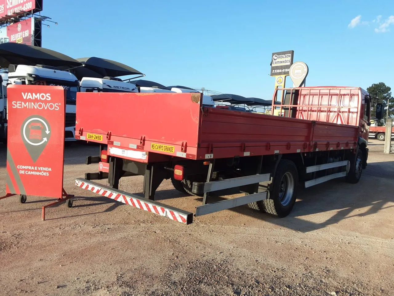 Volkswagen 15.190 E Constellation 2p (diesel)(E5) 2018/2019 Vamos Seminovos  CURITIBA - Foto 4