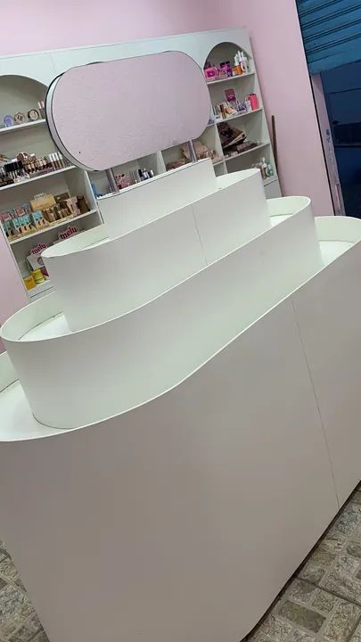 Balcão de Exposição em MDF para Loja de Cosméticos - Foto 6