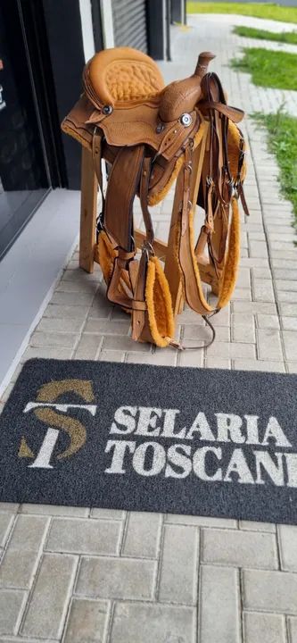  Sela Americana em Couro de Búfalo - LUXO - CAVALGADA - prova - Foto 4