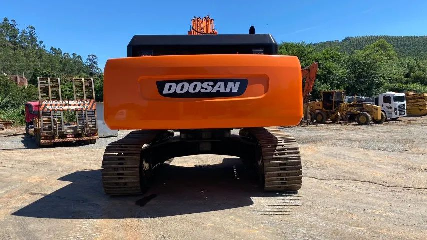 Escavadeira Esteira Doosan Solar 300LCV  - Foto 3