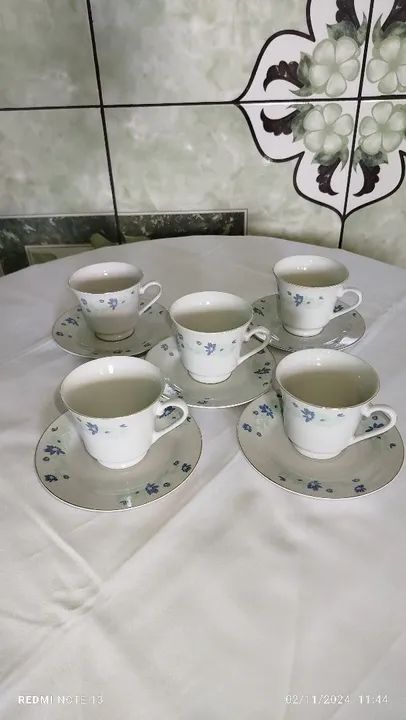 Jogo de Chá com 5 Peças - Flores Delicadas - Foto 2