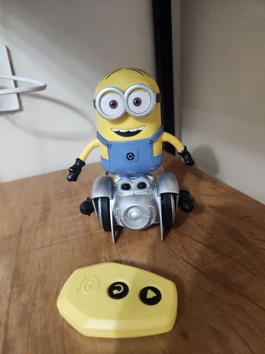 Mini Minions Robô com controle remoto - Foto 6