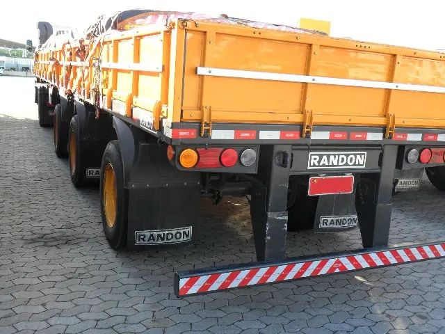 Semirreboques Vanderleia 