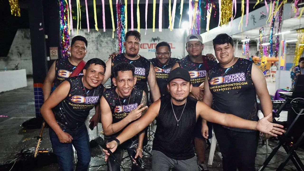 Banda de pagode  - Foto 2