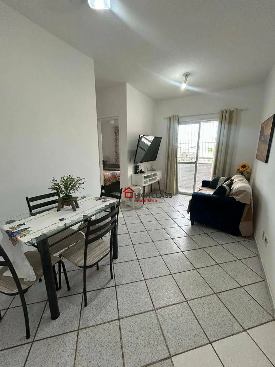Apartamento com 2 dormitórios para alugar, 62 m² por R$ 2.600,00/mês - Coqueiral de Itapar
