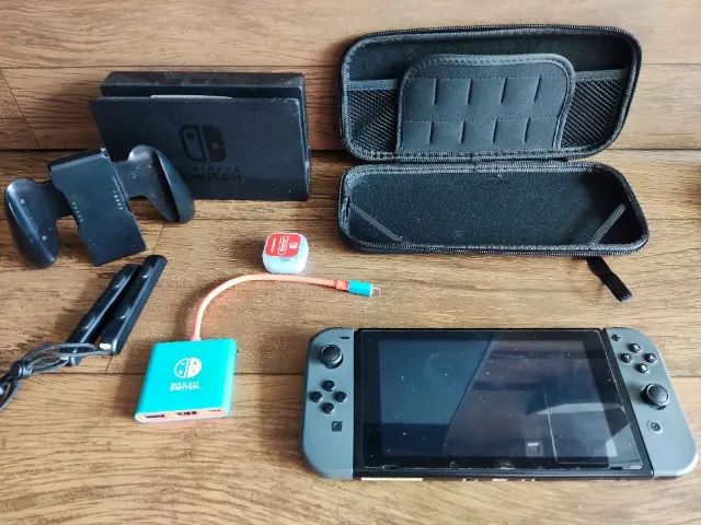Nintendo Switch Logitech Nintendo Switch Desbloqueado 512gb + Acessórios - Consoles