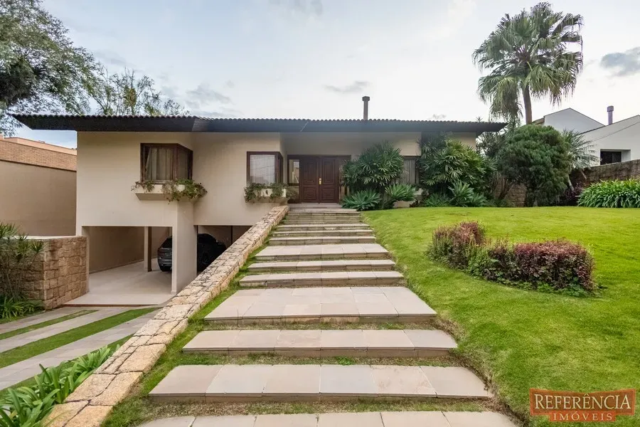 Casa Residencial com 4 quartos para alugar por R$ 12400.00, 550.00 m2 - SAO LOURENCO - CUR