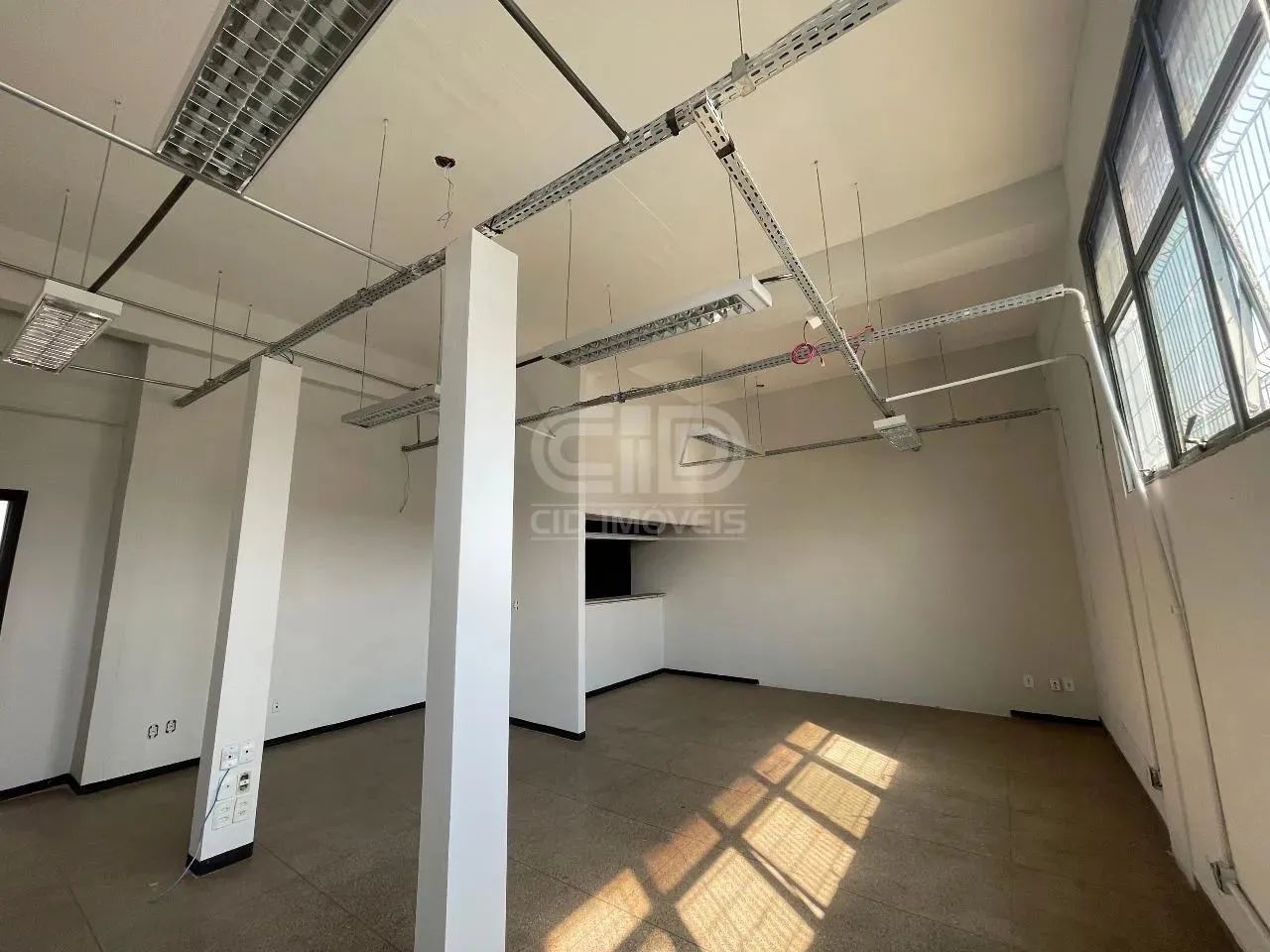 Prédio com 5 pavimentos e com mais de 2.000 m² próximo à Santa Casa - Foto 2