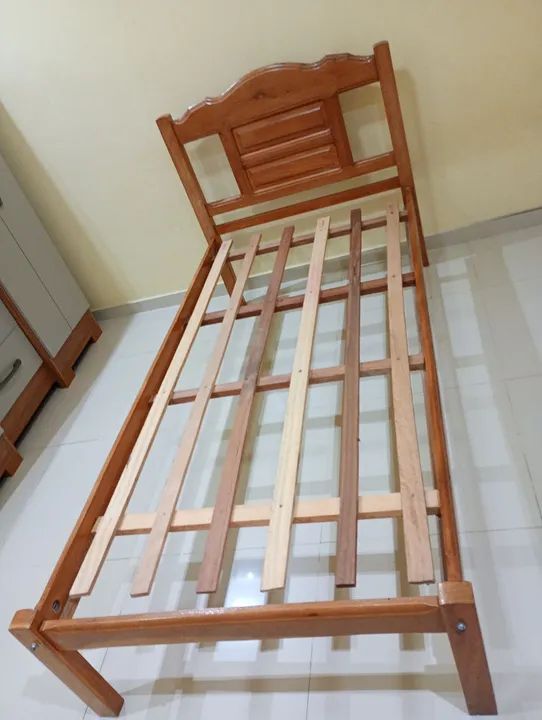 Cama de madeira de solteiro - Foto 2