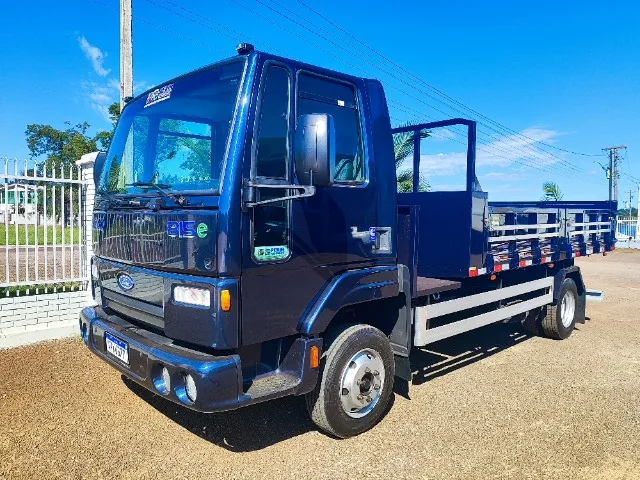 Ford Cargo 815  cacamba nova