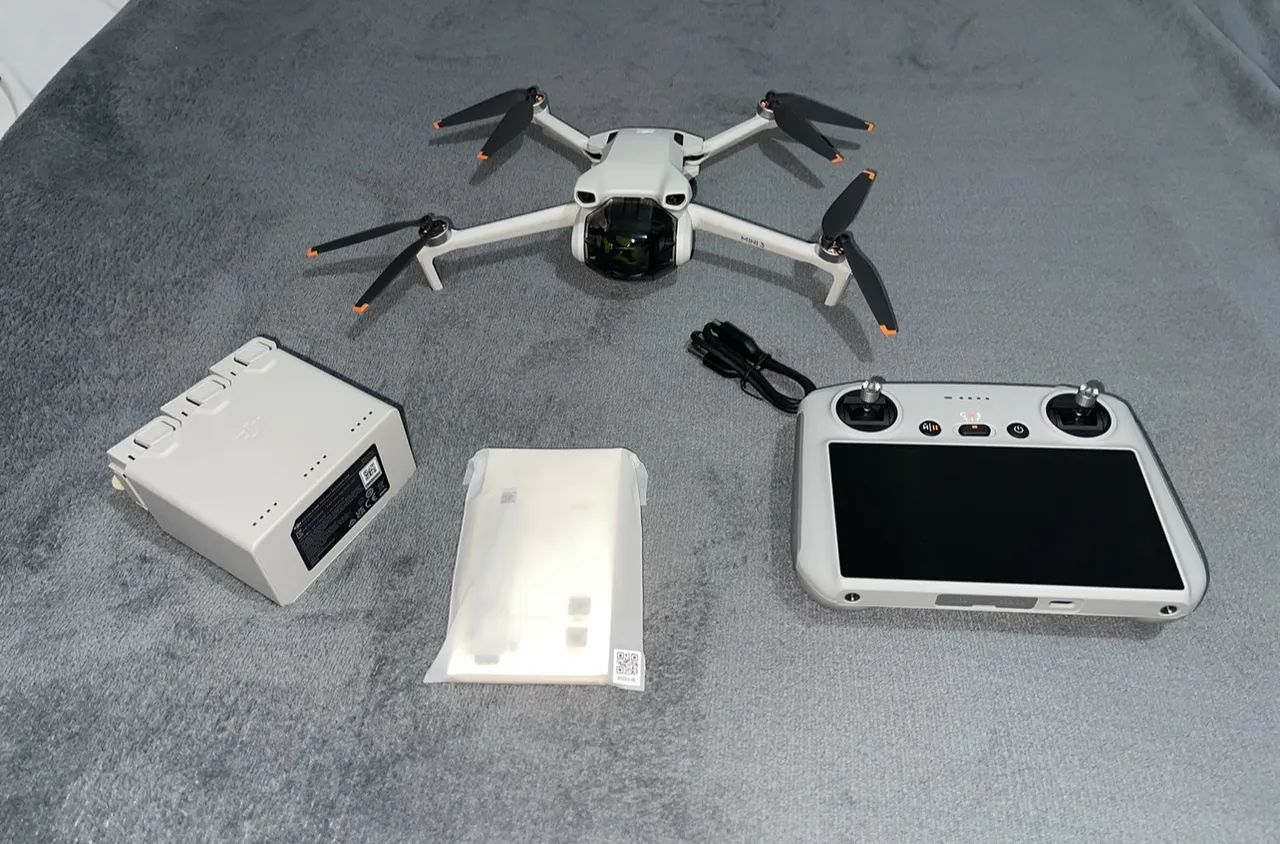 DJI MINI 3 FLY MORE COMBO PLUS - Foto 2