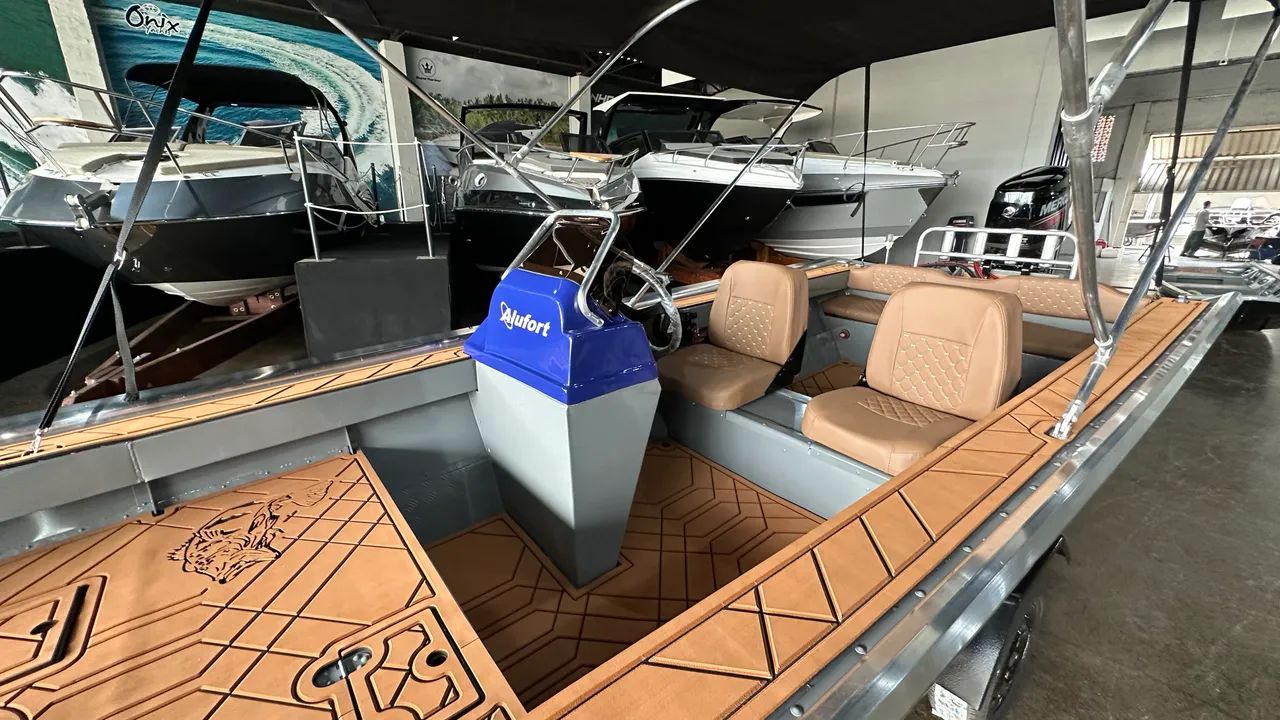 Lancha PN 600 SPORT modelo marajo 19 - ñ levefort ñ calaça - Foto 12