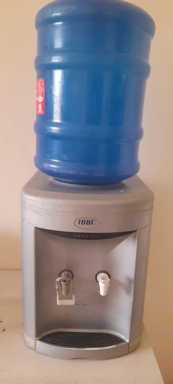 Bebedouro de mesa