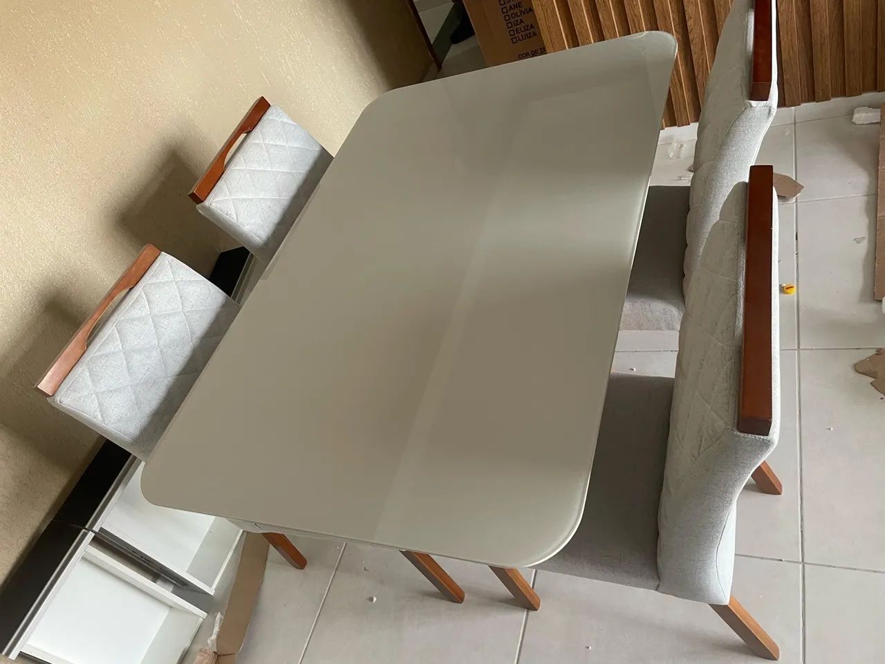 Mesa de Jantar em madeira mesa nova  - Foto 3
