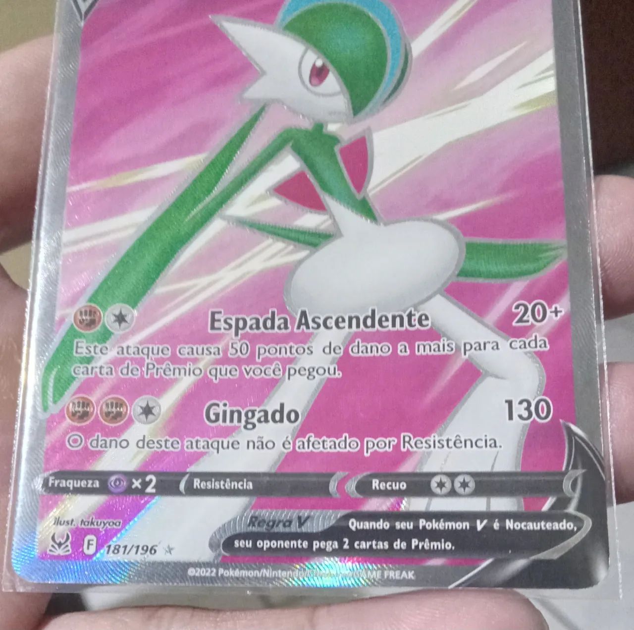 Carta Pokémon Gallade V copag PT  - Foto 2