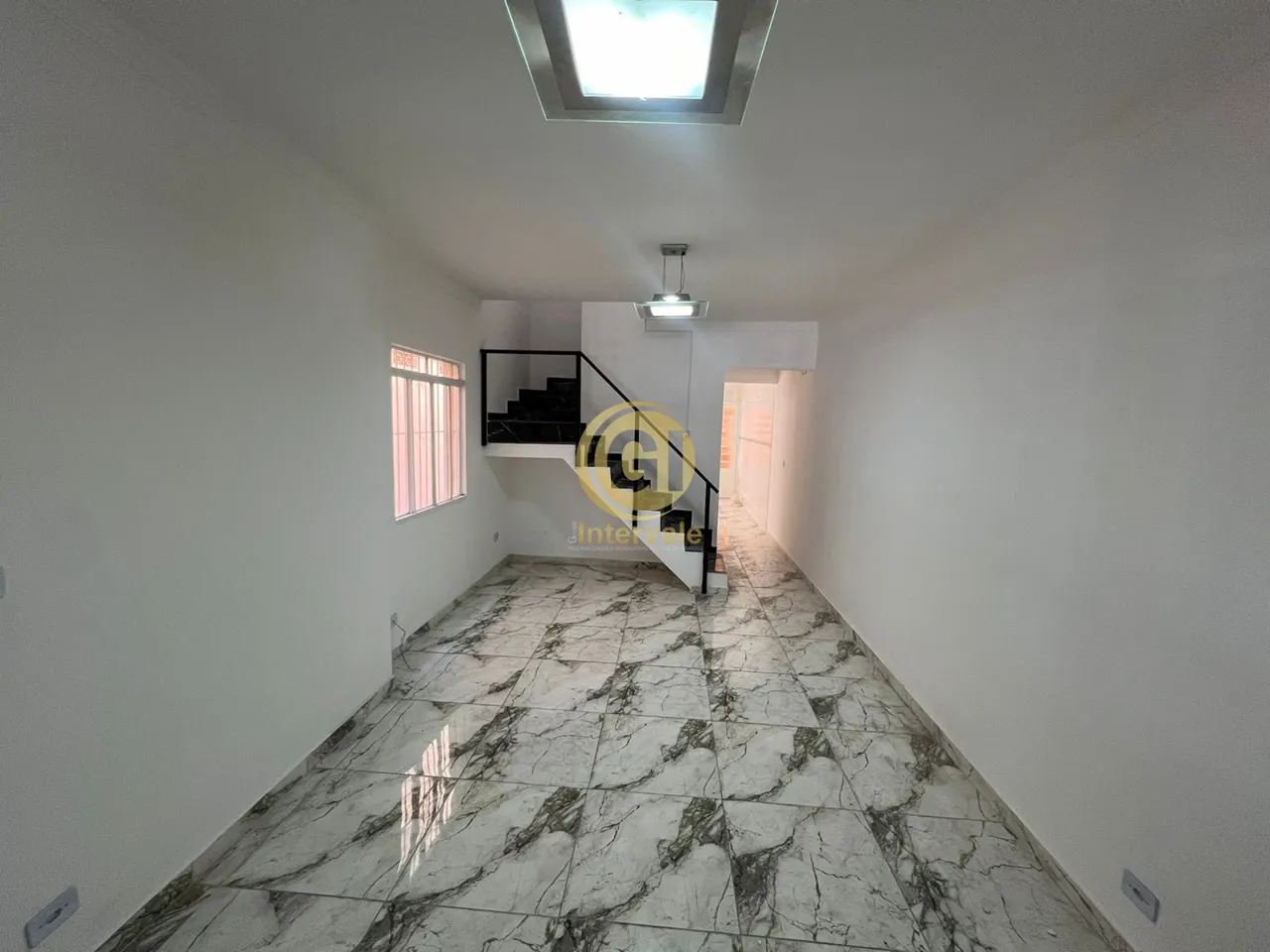 Casa sobrado com 3 quartos para locação - 2 vagas de garagem - RESIDENCIAL UNIAO SAO JOSE