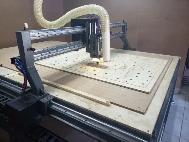 Serviço de corte em Router CNC