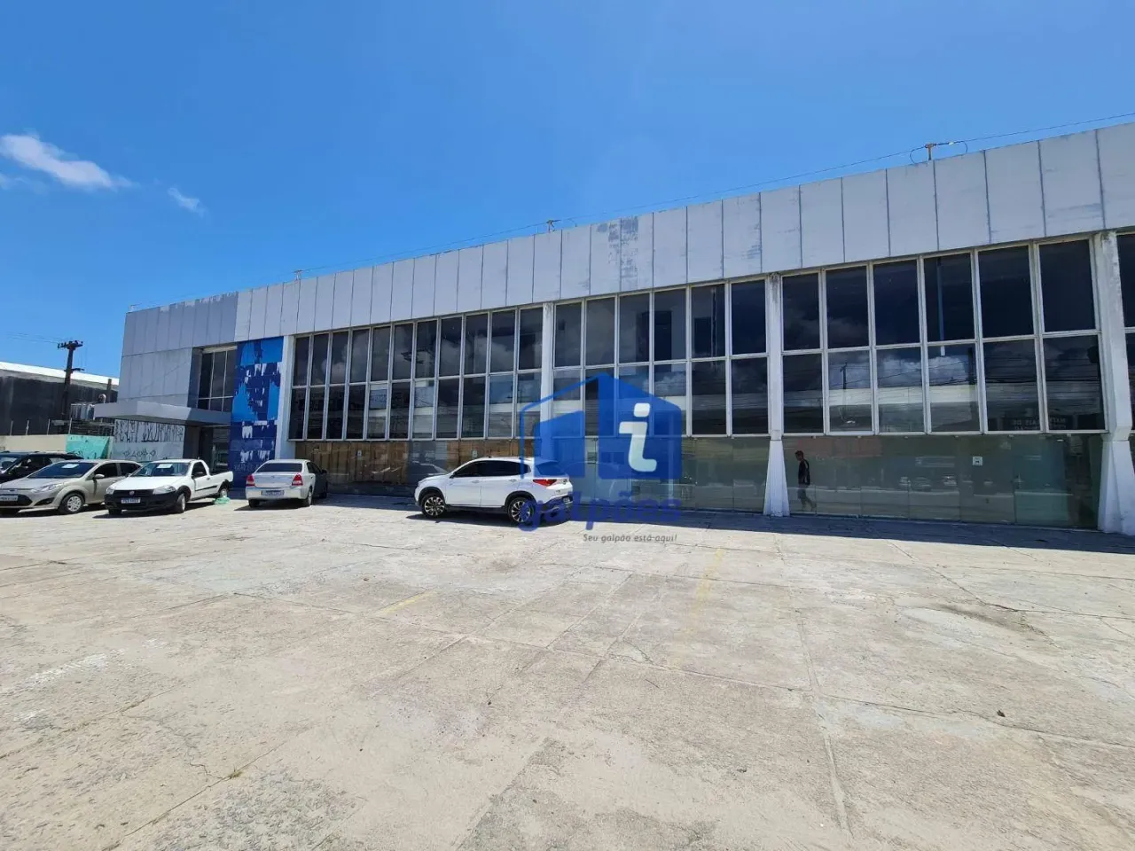 Prédio Comercial com 3.500 m² mais área livre ás margens da Av. Mascarenhas de Morais em R