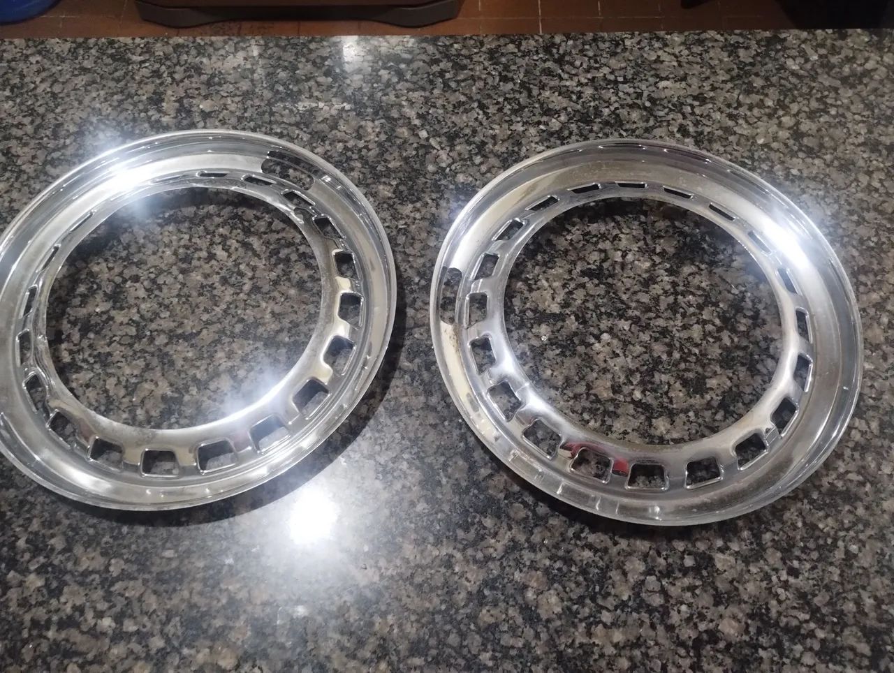 Jogo de sobre aros 15. Cromadas para Fusca e Karmann Ghia do 69 a 72. - Foto 3
