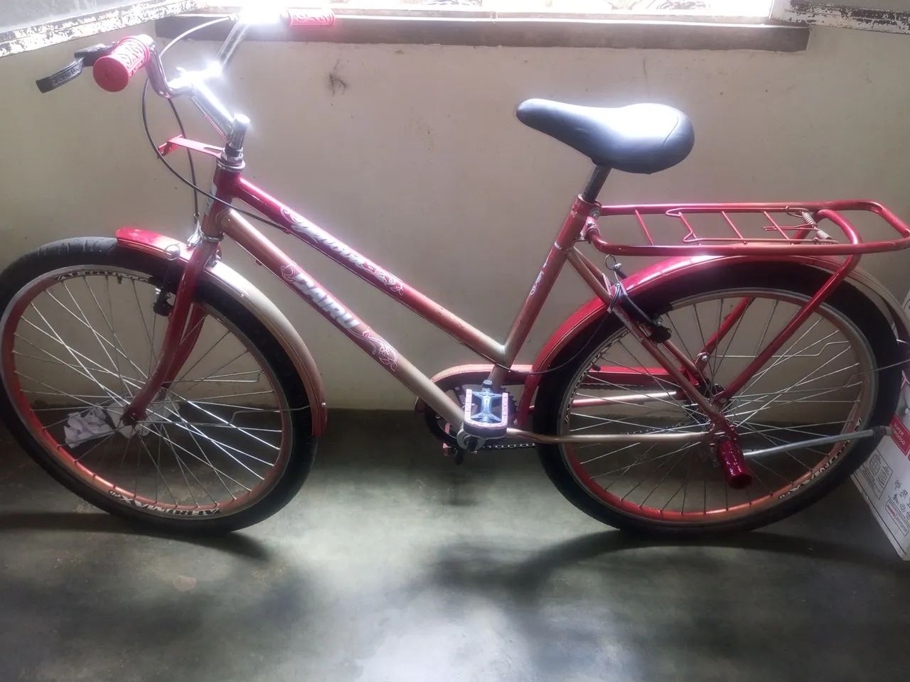 Bicicleta Feminina Vermelha