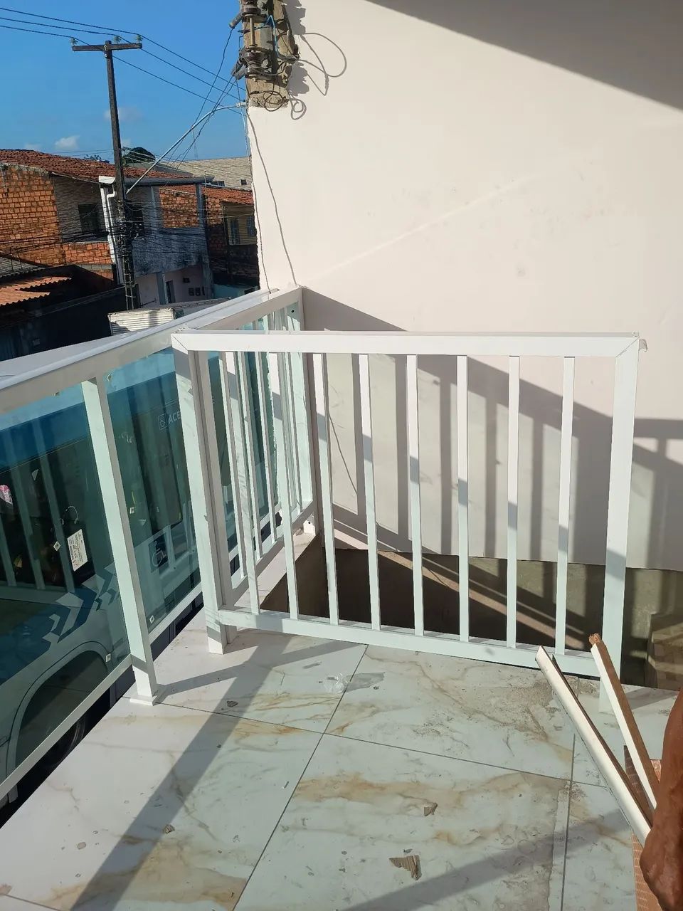 Guarda corpo de vidro e alumínio  - Foto 4