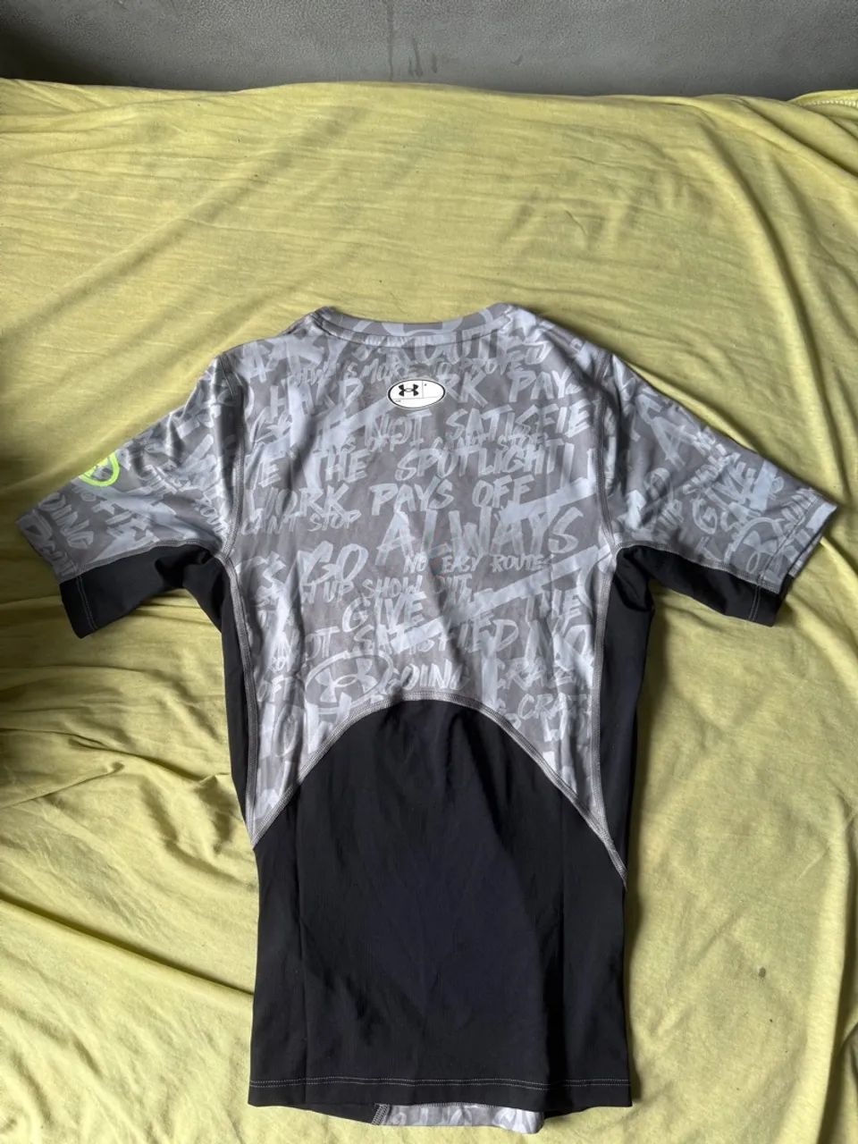 Camiseta de compressão Under Armour Heatgear Masculina - Foto 2