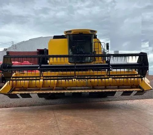 Colheitadeira New Holland