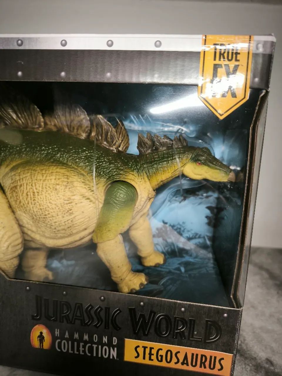 Stegosaurus Jurassic World Hammond Collection original lacrado - Foto 2