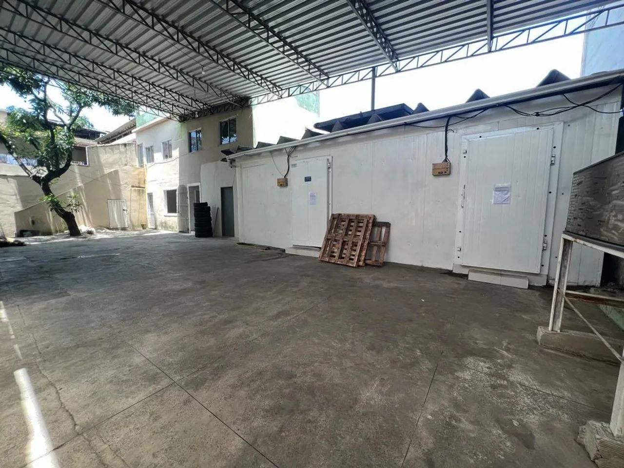 Alugo câmara fria com Galpão e estrutura para indústria ou comércio