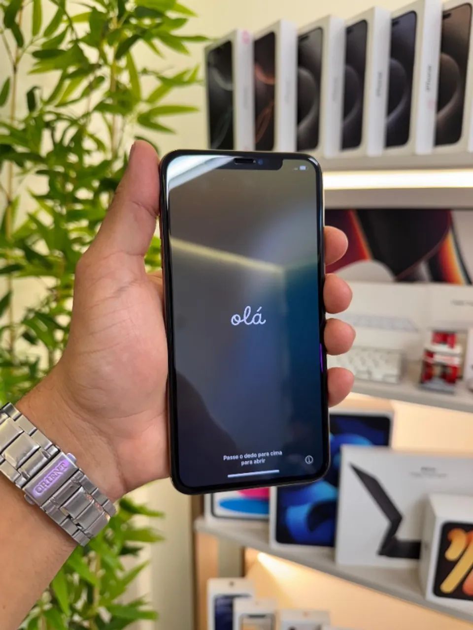 iPhone Xs Max 64GB - Seminovo - 3 Meses de Garantia - Loja física - Até 18x + Brindes - Foto 2