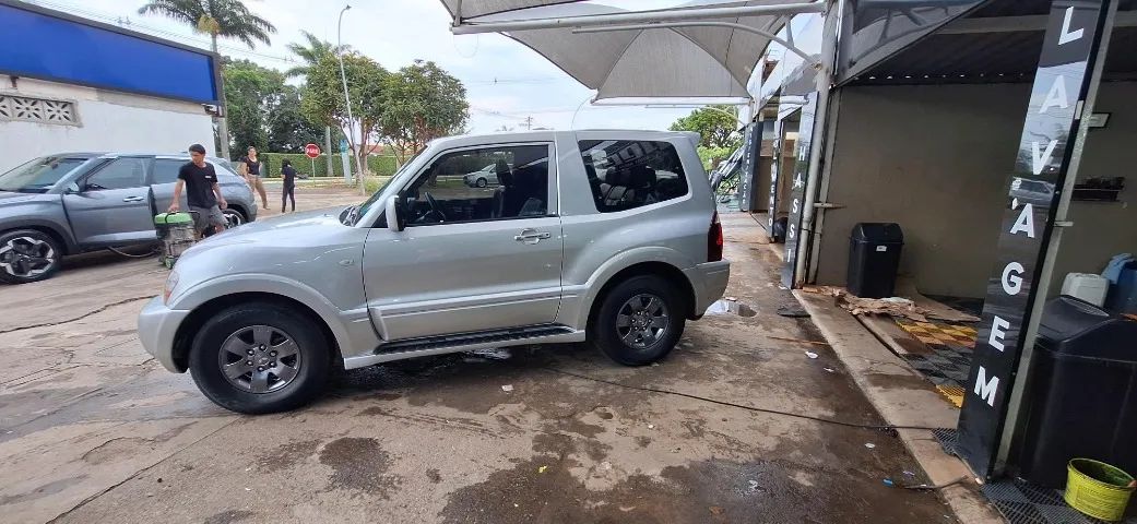Mitsubishi Pajero GLS 3.5 V6 2P AUT 2003