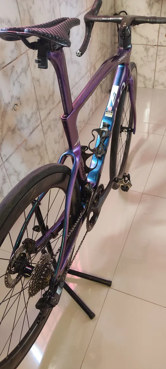 Bicicleta de Ciclismo Pinarello Dogma F12