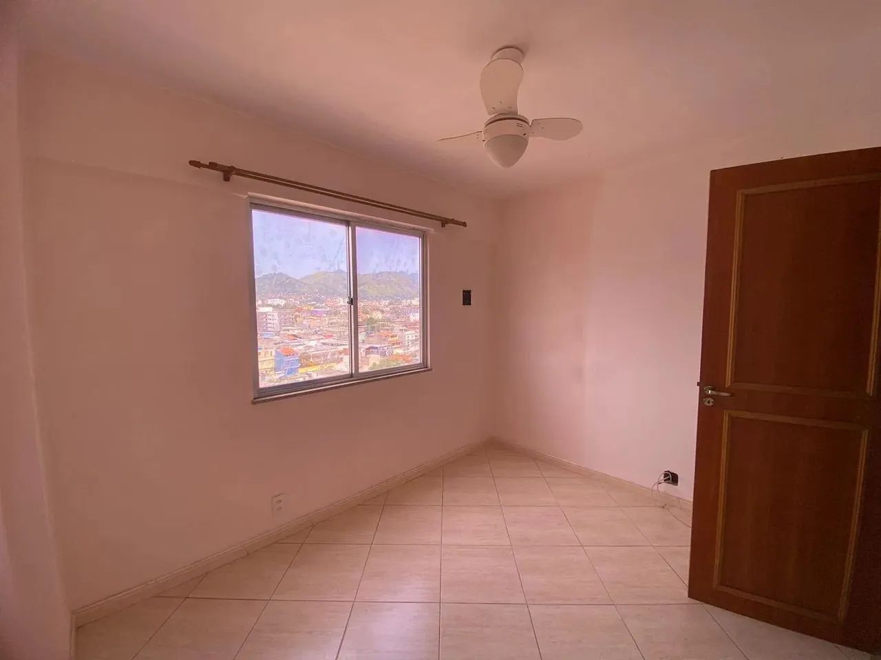 Apartamento com 2 dormitórios à venda, 52 m² por R$ 210.000 - Bento Ribeiro - Rio de Janei - Foto 4