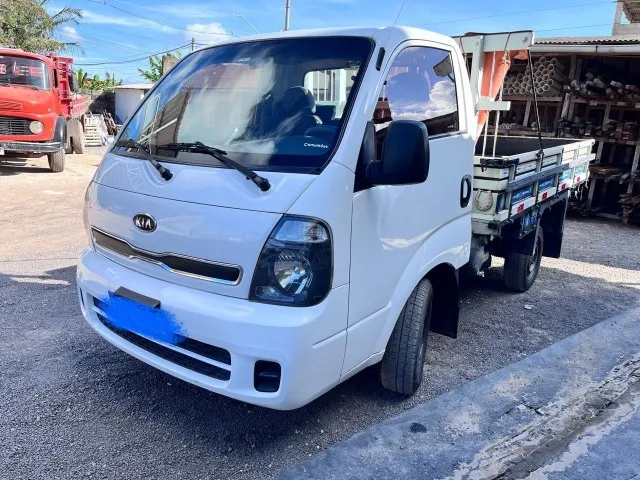 OPORTUNIDADE! KIA BONGO 2013