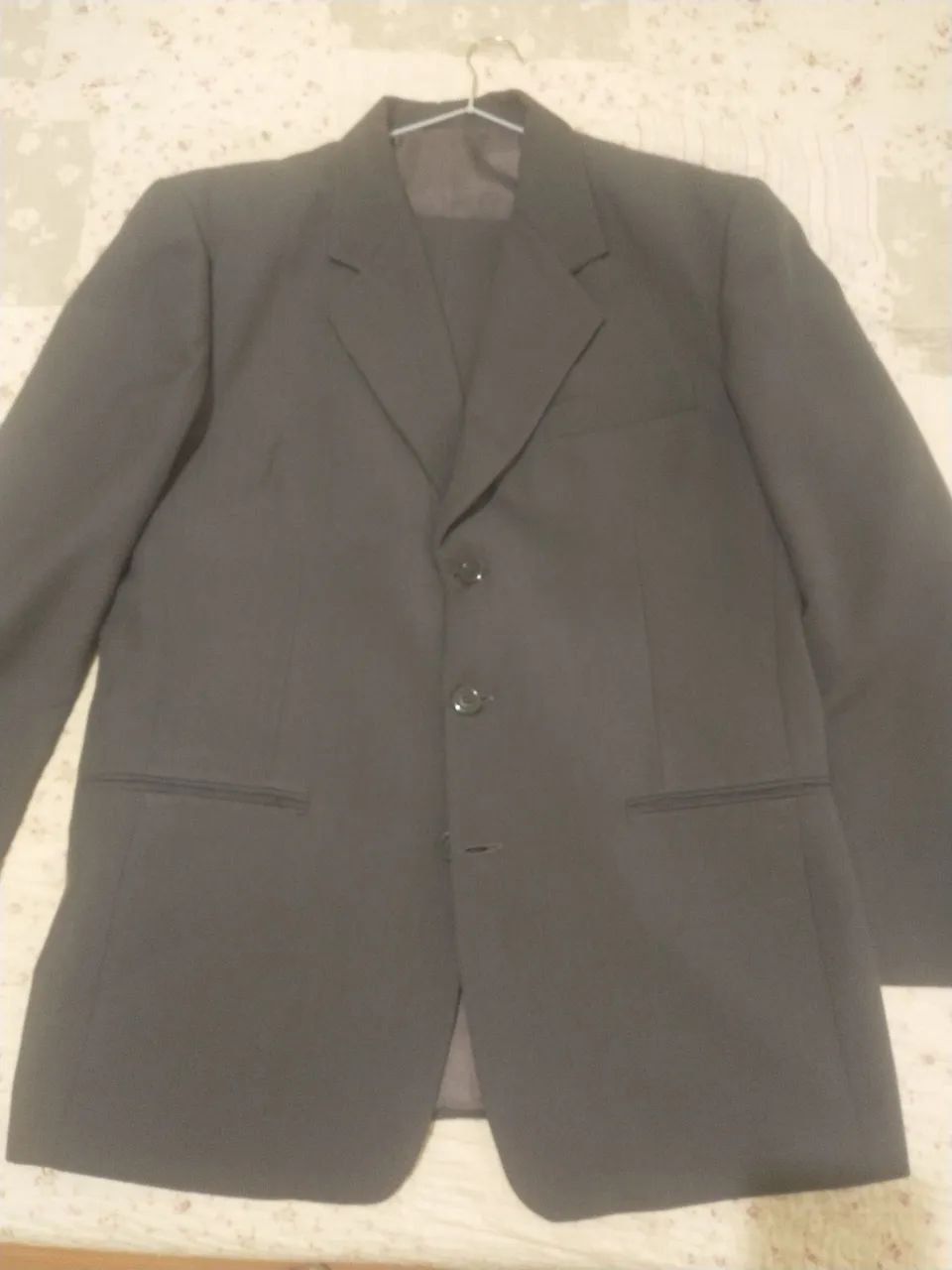 Terno Cinza usado