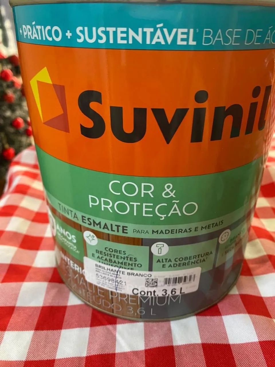 Vendo 2 tintas branca brilhante esmalte á base d'água.  