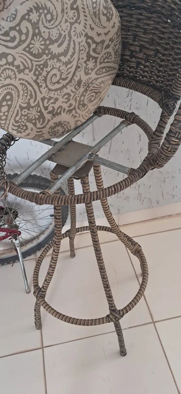 Banqueta de Fibra Sintética com Assento Estampado - Foto 3