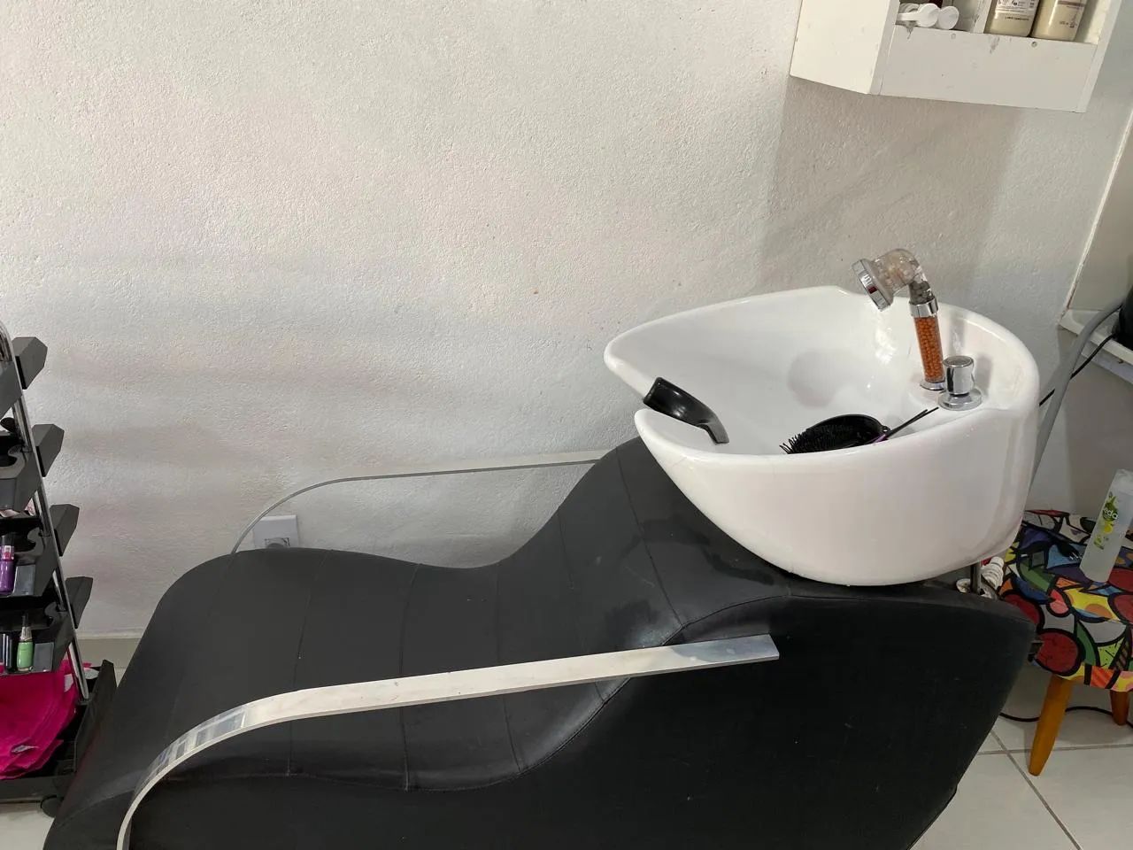 Beauty salon sink64584933430017120