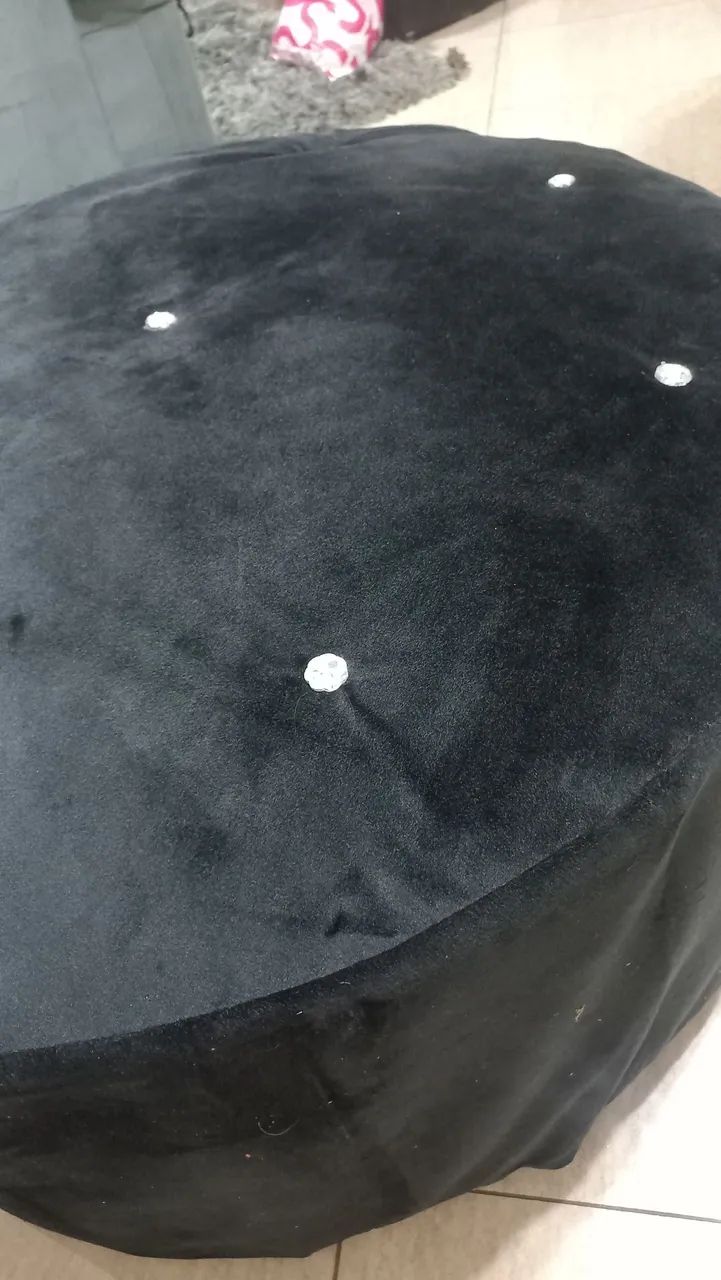 Large Round Pouf64960475271554123