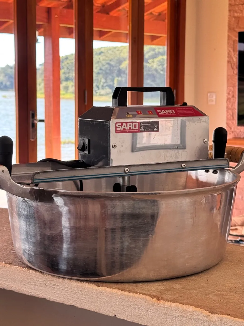 Panela Mexedora Saro