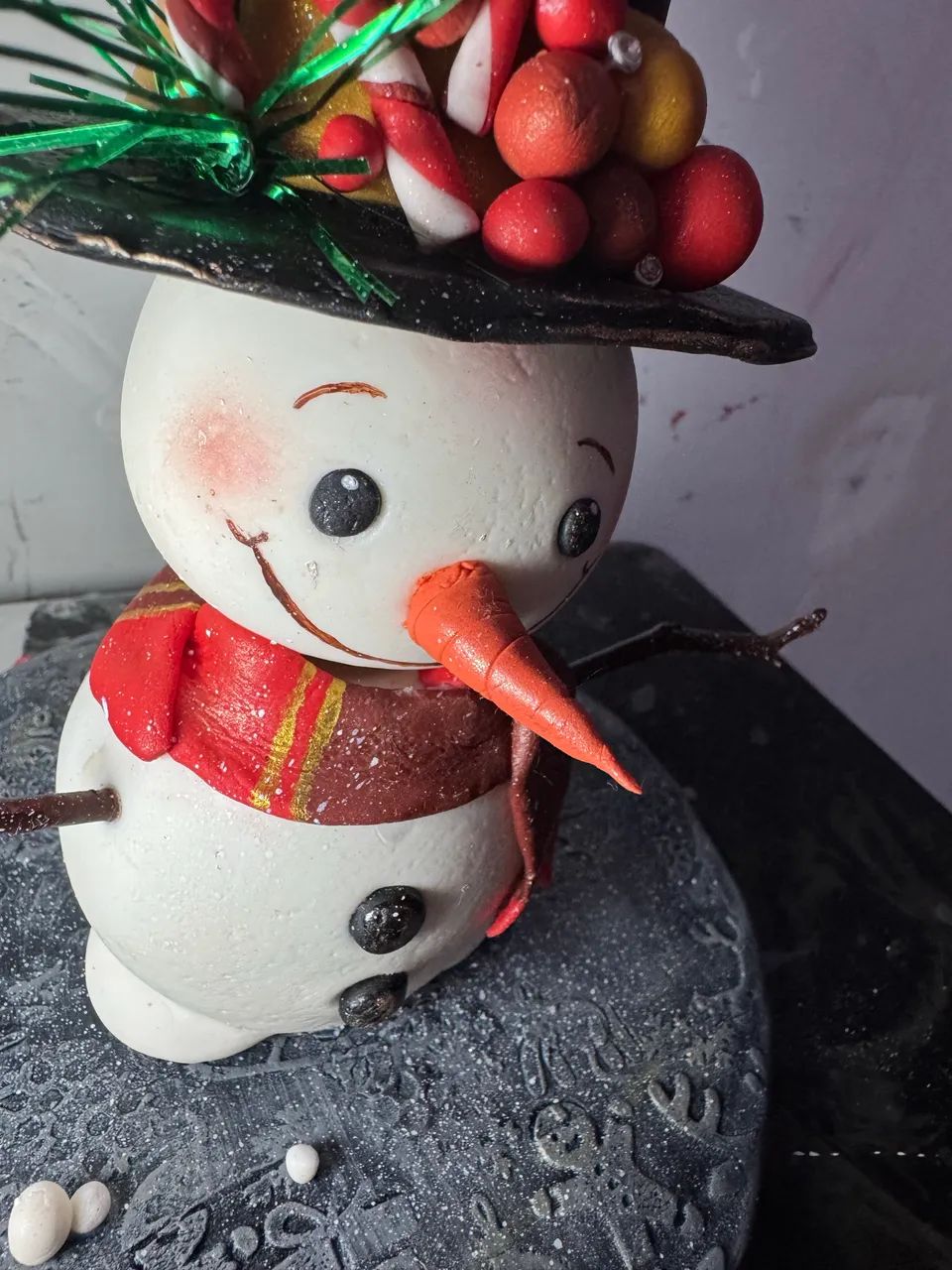 Boneco de neve artesanal de Biscuit - decoração de Natal  - Foto 2