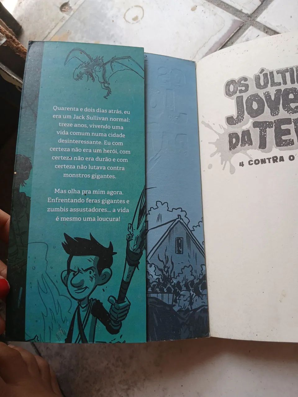 Os Últimos Jovens Da Terra.  Livro - Foto 4