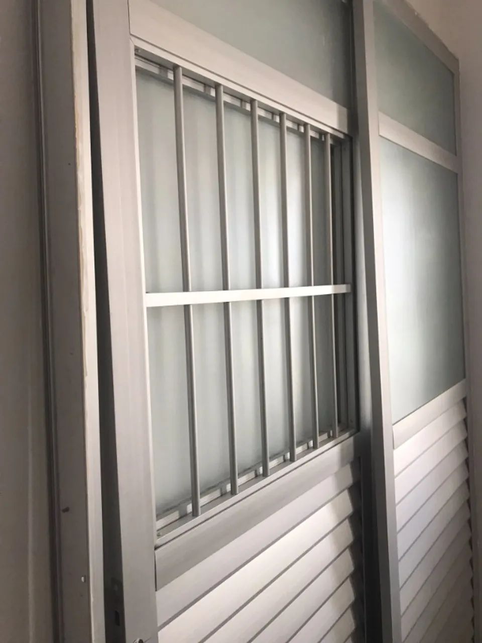 Porta de Alumínio64840810164483122