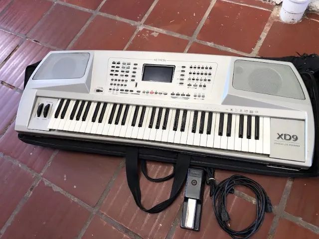 Teclado XD9 Ketron Arranjador  c/Ritmos Brasil parcelo,avalio troca,NÃO faço Enjoei