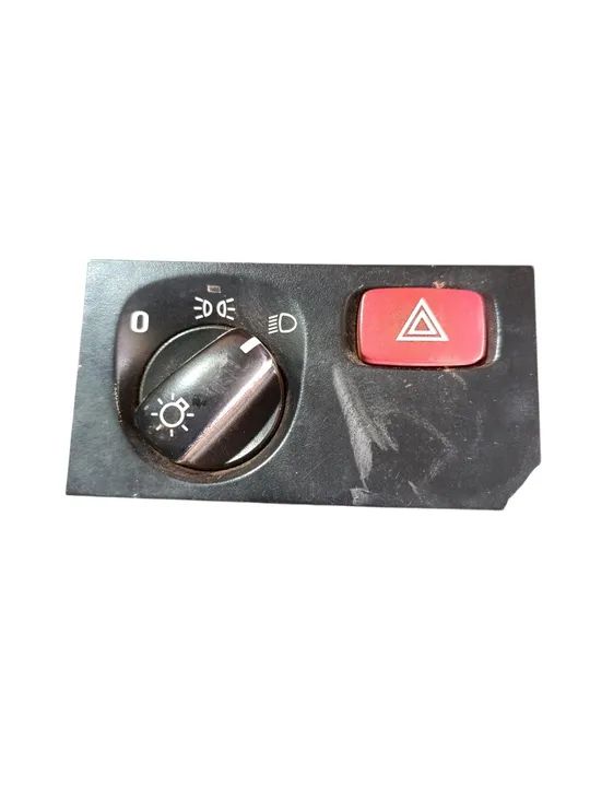 Botão Chave Luz Alerta Para Scania Pgr 1900317 - Foto 2