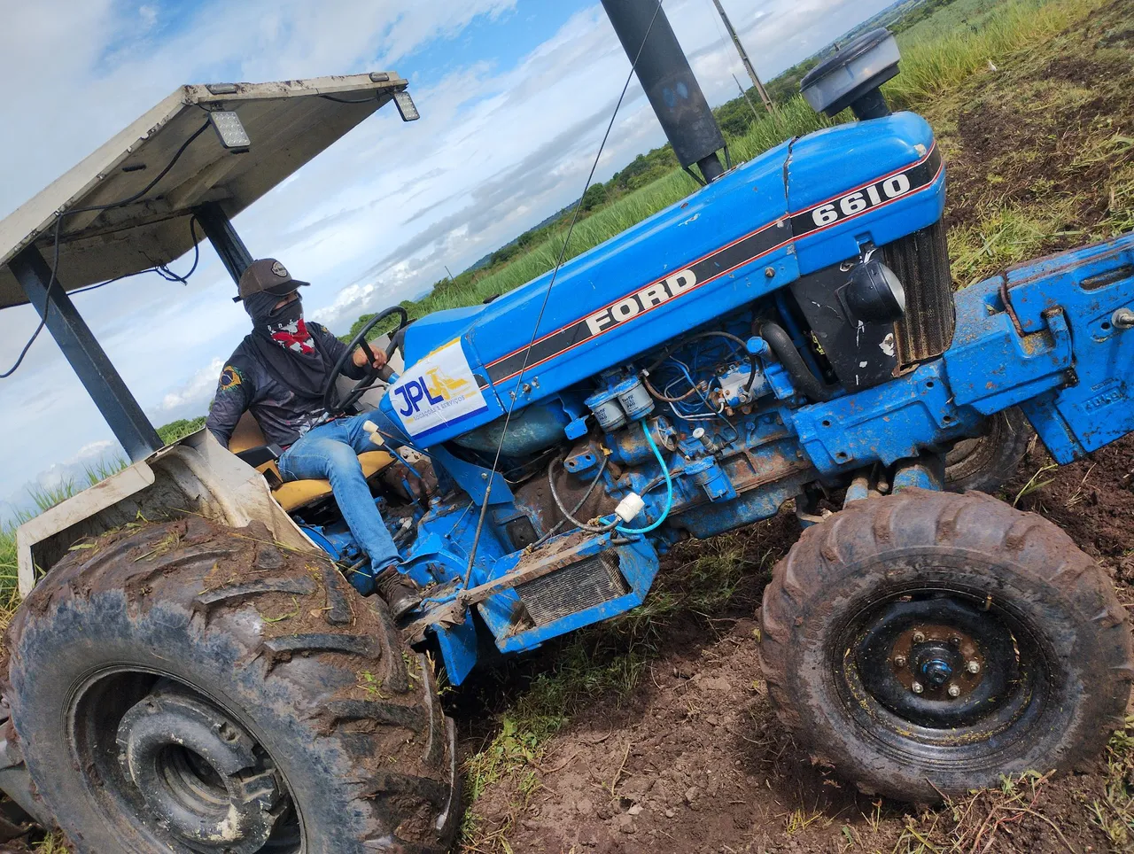 Ford 6610