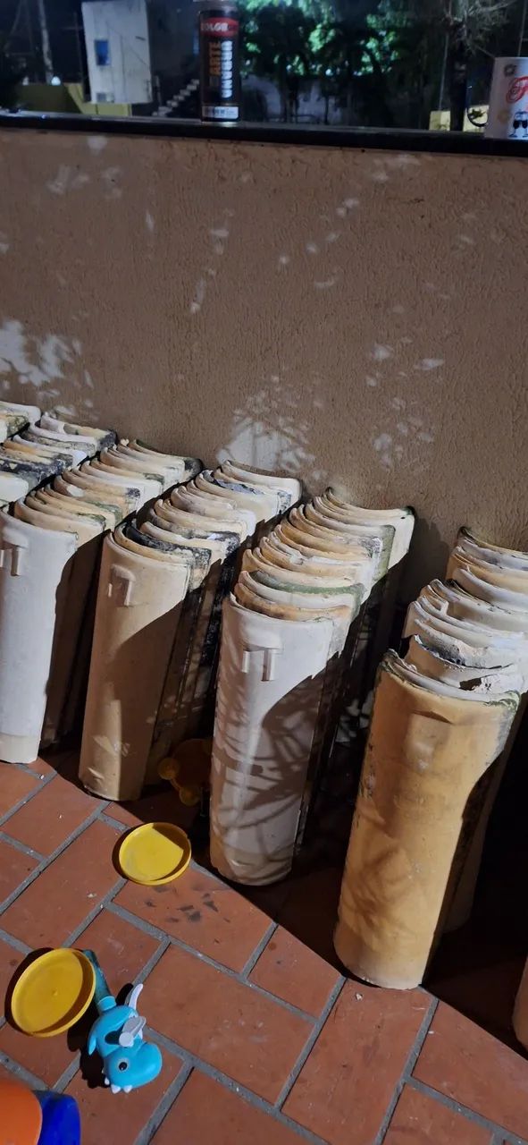 Telha de cerâmica 64739518888449122