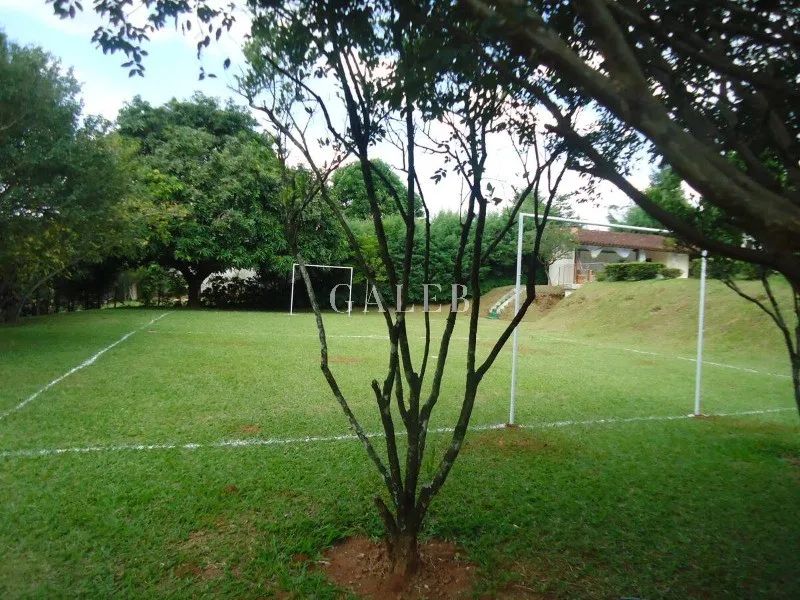 Deliciosa Chácara à Venda em Atibaia-SP no Jardim Estância Brasil: 5 Suítes, 2 Salas, pisc - Foto 5