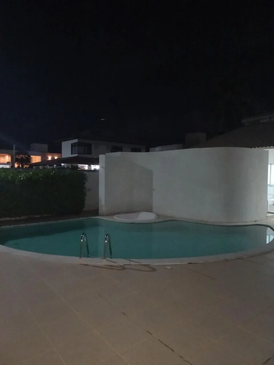 Alugo casa na barra de São Miguel em condomínio fechado