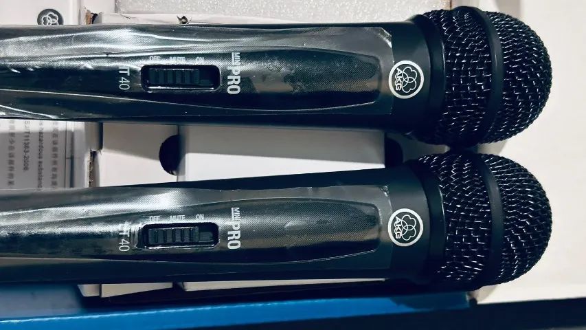 AKG Pro Audio WMS40 Mini2 Conjunto vocal BD US45A/C EU/US/UK Sistema de microfone sem fio - Foto 2